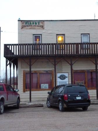The Piapot Saloon and Guesthouse